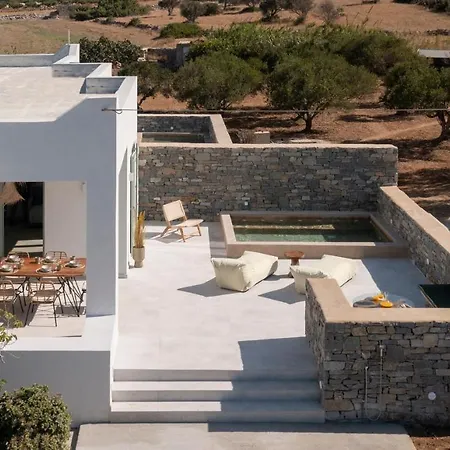 Olivine * Parikia (Paros)