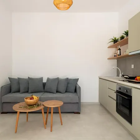 Olivine Paros Lejlighed