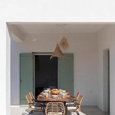 Olivine Paros Lejlighed