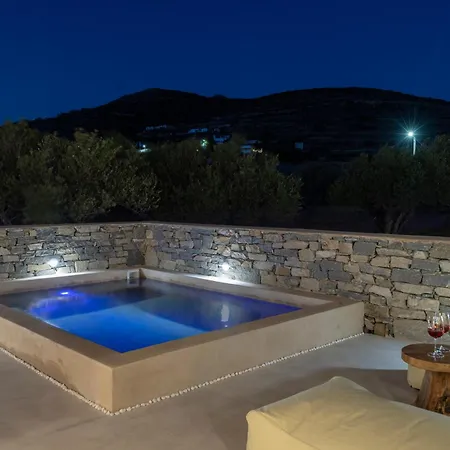 Olivine Parikia (Paros)