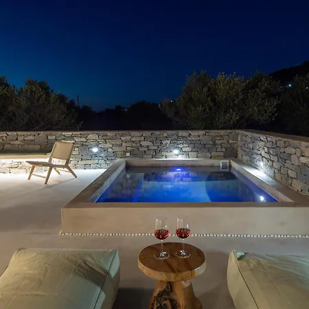 Olivine Parikia (Paros)