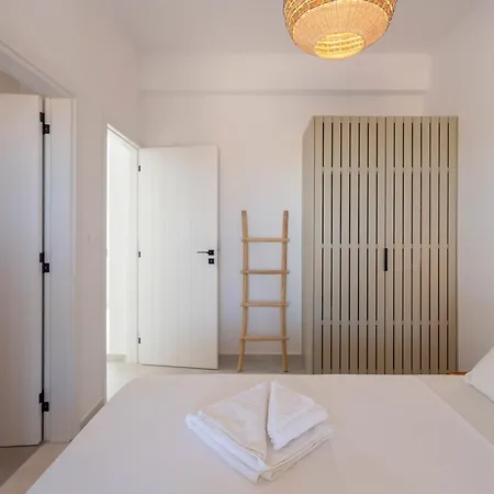 Olivine Paros Lejlighed *